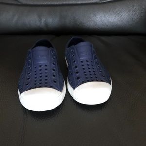 NATIVE SHOES Jefferson Slip-On Sneaker